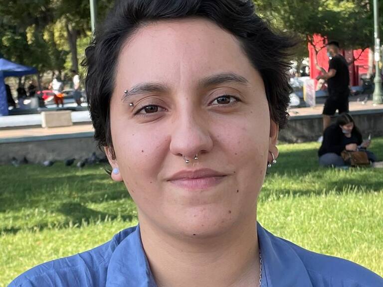 «Oportunismo electoral»: Presidenta de Comunes responde acusaciones de Karina Oliva contra diputadas del partido