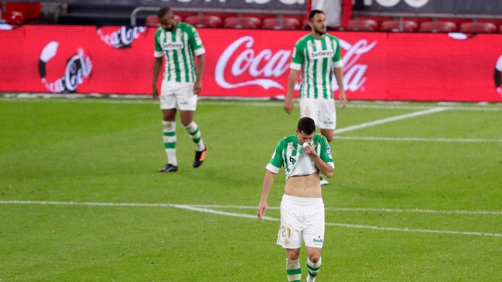 BILBAO, SPAIN - NOVEMBER 23: Guido Rodriguez of Real Betis during the La Liga Santander match between Athletic de Bilbao v Real Betis Sevilla at the Estadio San Mames on November 23, 2020 in Bilbao Spain (Photo by David S. Bustamante/Soccrates/Getty Images)