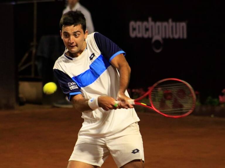 Tomás Barrios se agigantó en San Carlos de Apoquindo y avanzó a los octavos de final del ATP de Santiago