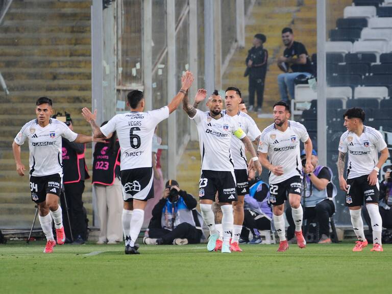 El “Cacique” vuelve a sonreír tras casi un mes: Colo Colo lava heridas y golea a una débil Unión Española