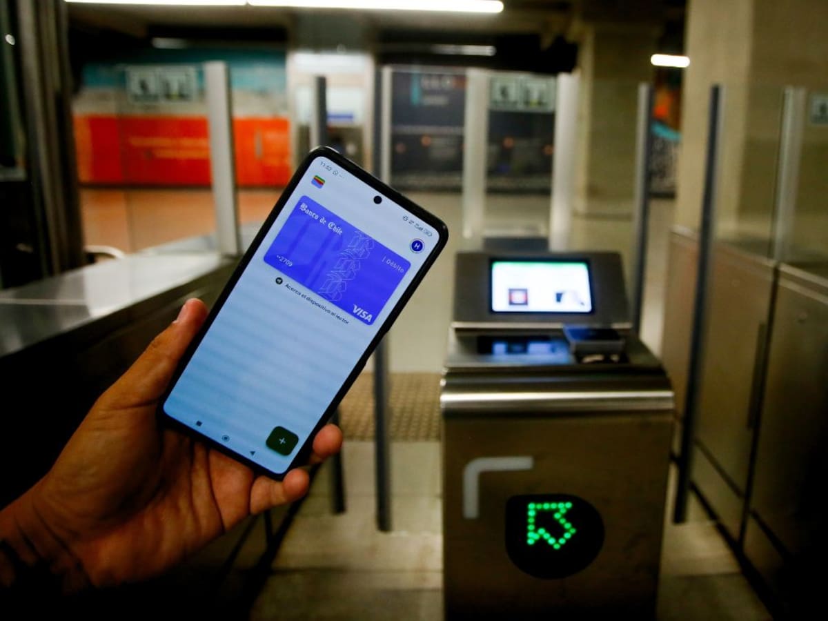 Metro da salto histórico: pago con tarjetas y celulares acerca a Santiago a ciudades desarrolladas