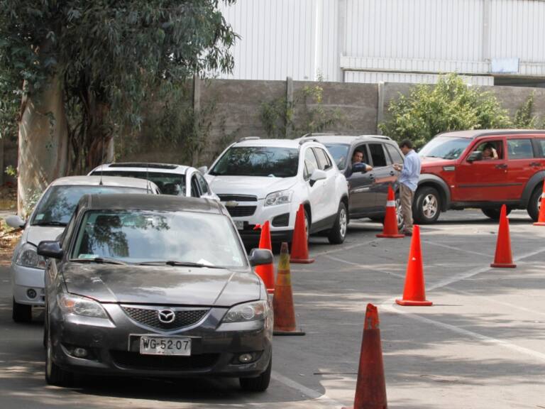 Último día para pagar el permiso de circulación: se registran filas fuera de plantas de revisión técnica