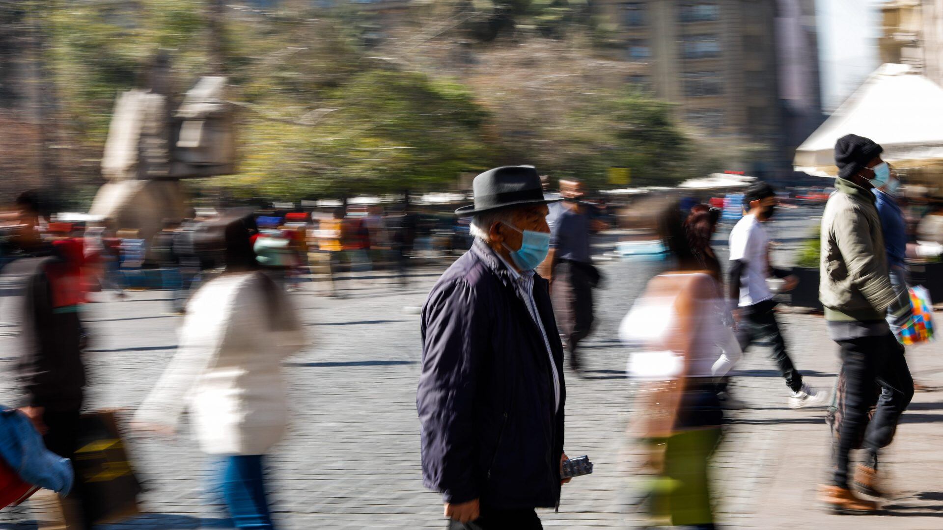 Informe Epidemiológico: sólo la RM tiene más de mil casos activos covid