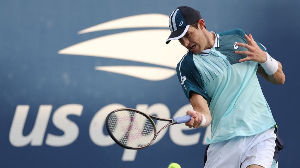 Álex de Minaur arrasa con Nicolás Jarry para eliminarlo en la tercera ronda del US Open