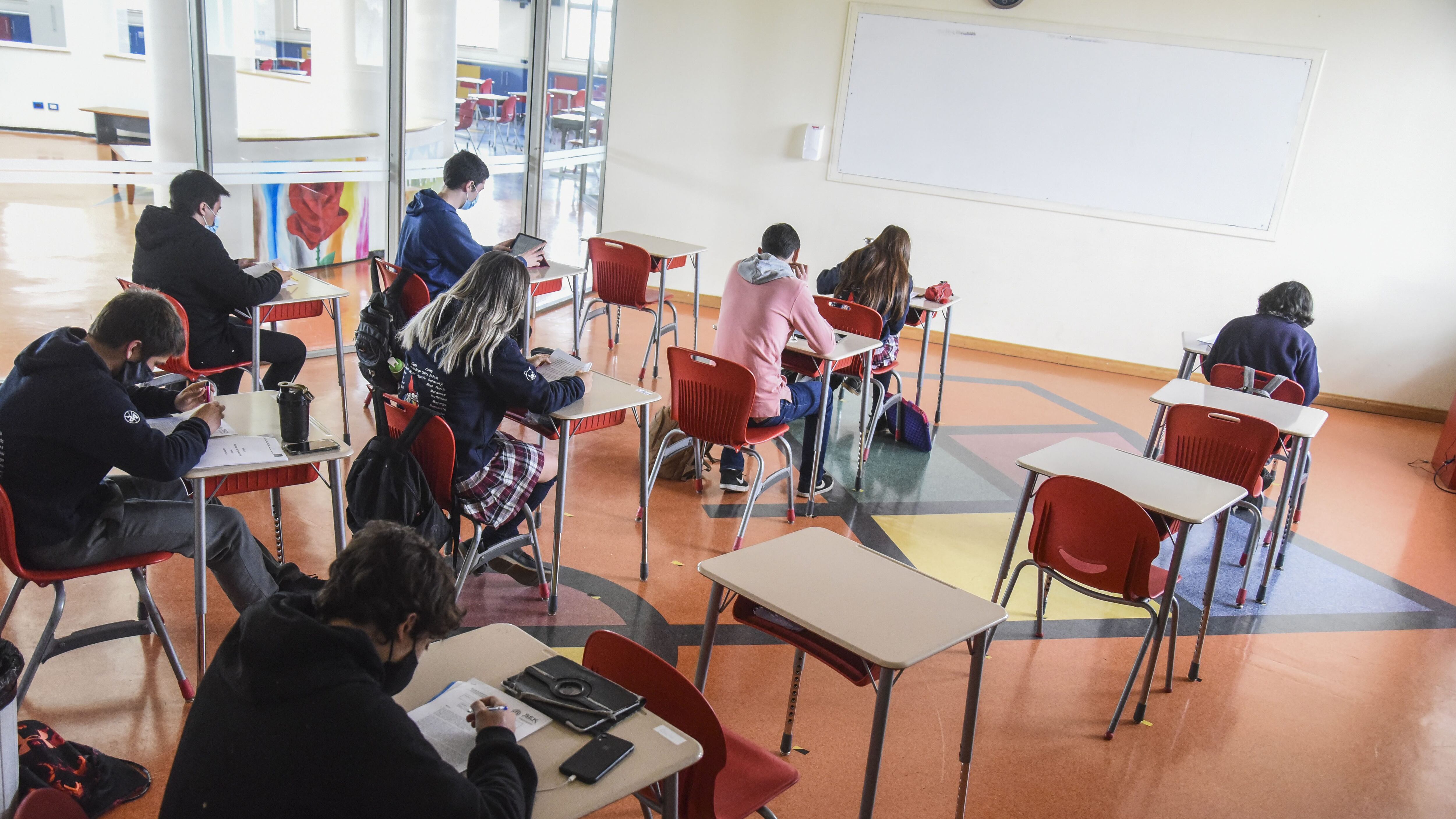 cadem por retorno a clases