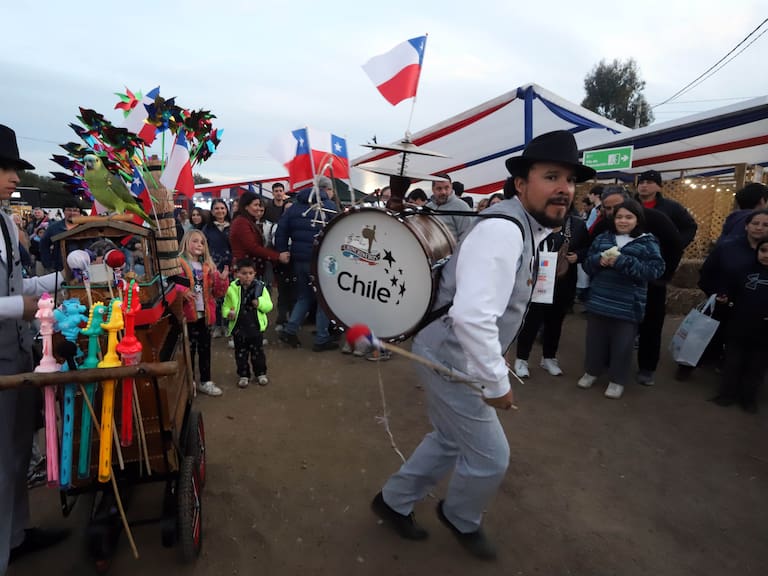 Este será el monto del aguinaldo de Fiestas Patrias 2025 para trabajadores públicos y pensionados