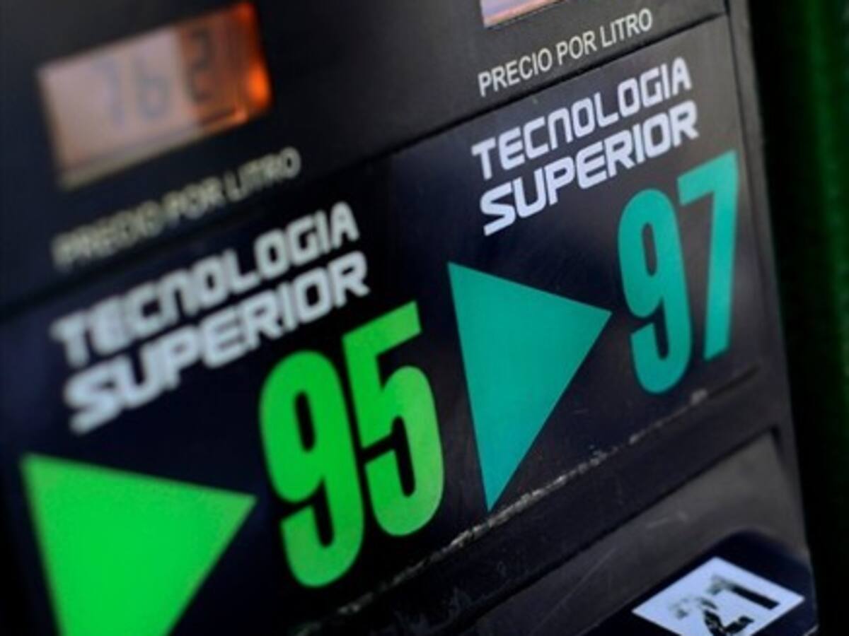 Bencinas suben hasta $5,8 este jueves y acumulan siete semanas al alza
