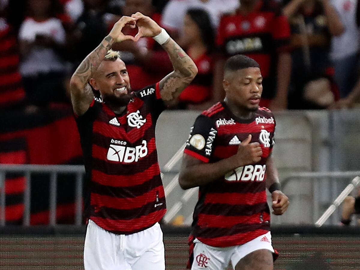 Arturo Vidal sonríe tras su primer gol con Flamengo: «Estoy feliz y espero ganar los tres títulos que peleamos»
