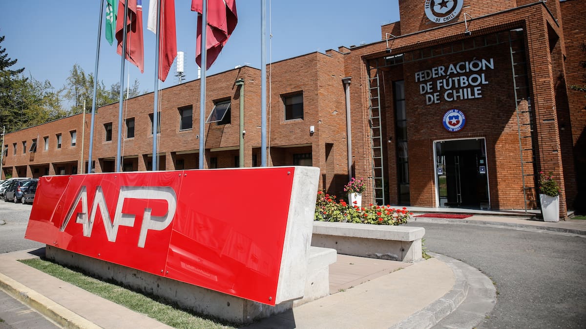 “Le solicitamos a Conmebol...”: desde la ANFP responden a los reclamos de la U por la fecha de la Supercopa