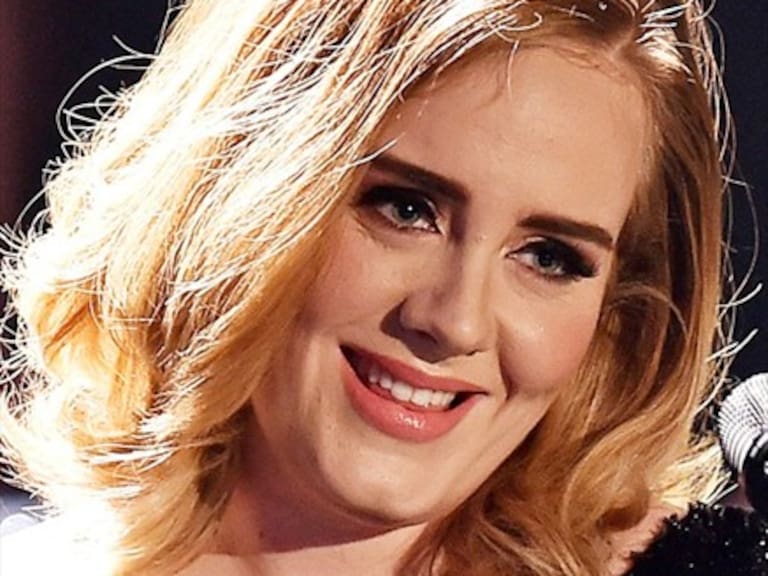 Adele besó a un fan por equivocación y ambos enloquecieron