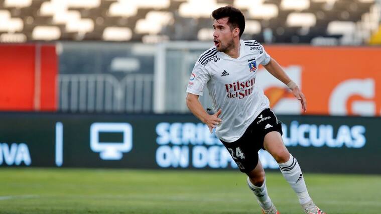 31 de Enero del 2021/SANTIAGOCésar Fuentes(c) celebra su primer gol y el 2 a 1 de Colo Colo ,durante el partido valido por la Vigésimo Sexta fecha del Campeonato Nacional AFP PlanVital 2020, entre Colo Colo vs Unión La Calera, disputado en el Estadio Monumental.
FOTO:FRANCISCO LONGA/AGENCIAUNO
