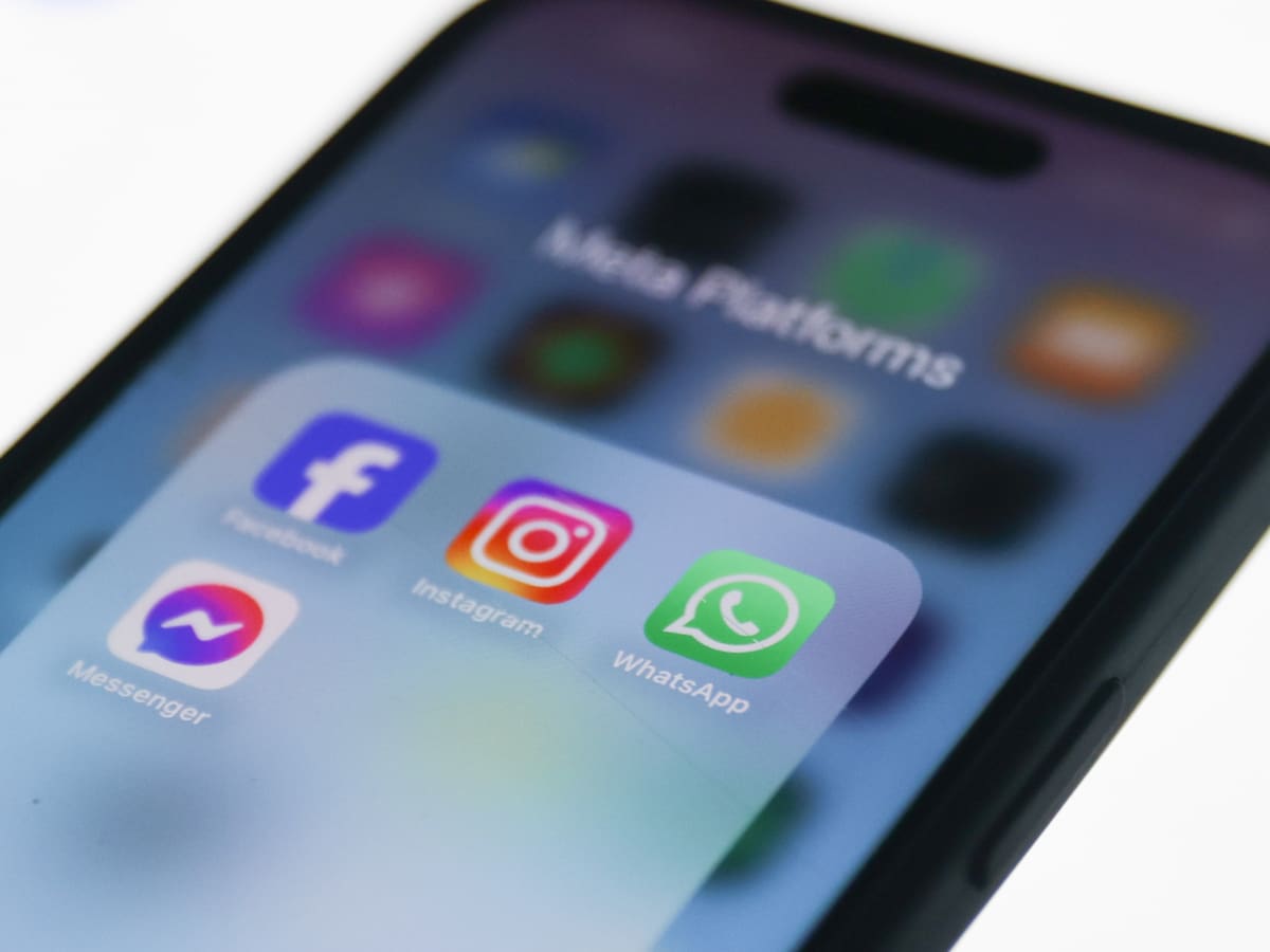 ¡Nada carga! Usuarios reportan caída masiva de Facebook, Instagram y WhatsApp en Chile y otras partes del mundo