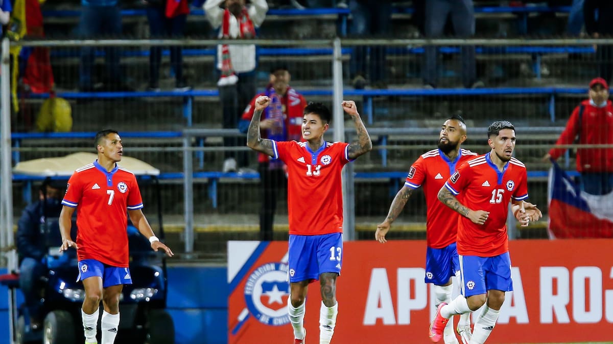 “No tengo que pensar en mi retorno a la selección chilena… En base a lo que hago en mi club me puedo ganar o no el llamado”