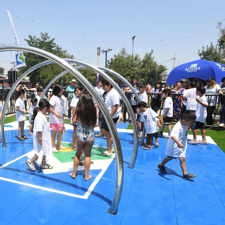 Puente Alto, Estación Central, La Florida y más: las 46 plazas de agua gratis que ya se abrieron