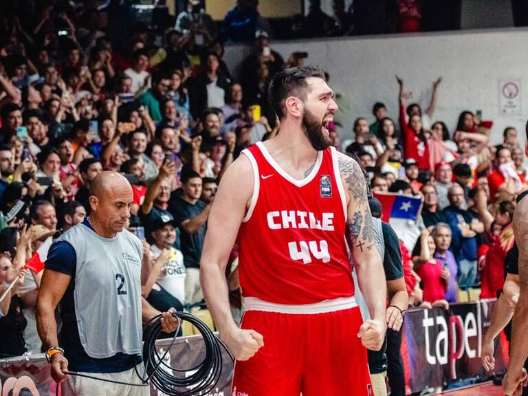 Manny Suárez es escogido el mejor jugador de la fecha clasificatoria a la Americup 2025