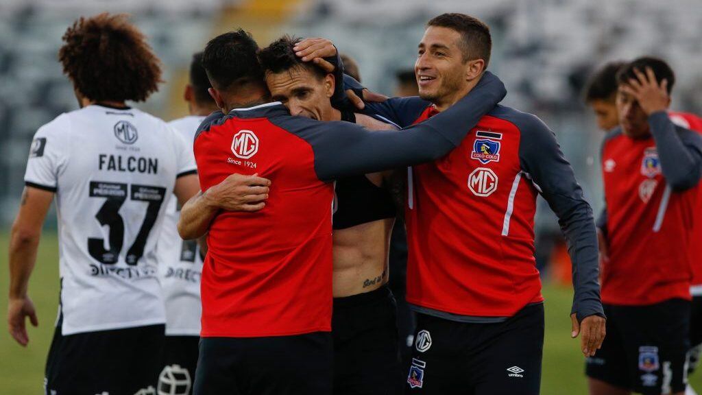 19 de Noviembre del 2020/SANTIAGOPablo Mouche(c) celebra su primer gol y el 1 a 0 de su equipo ,durante el partido valido por la Decimonovena fecha del Campeonato Nacional AFP PlanVital 2020, entre Colo Colo vs Audax Italiano, disputado en el Estadio Monumental.
FOTO:FRANCISCO LONGA/AGENCIAUNO