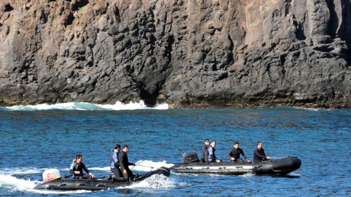 Familiares de tripulantes del ‘Bruma’ acusan “modus operandi”: esto es lo que sabe sobre la muerte de buzo durante labores submarinas en Aysén