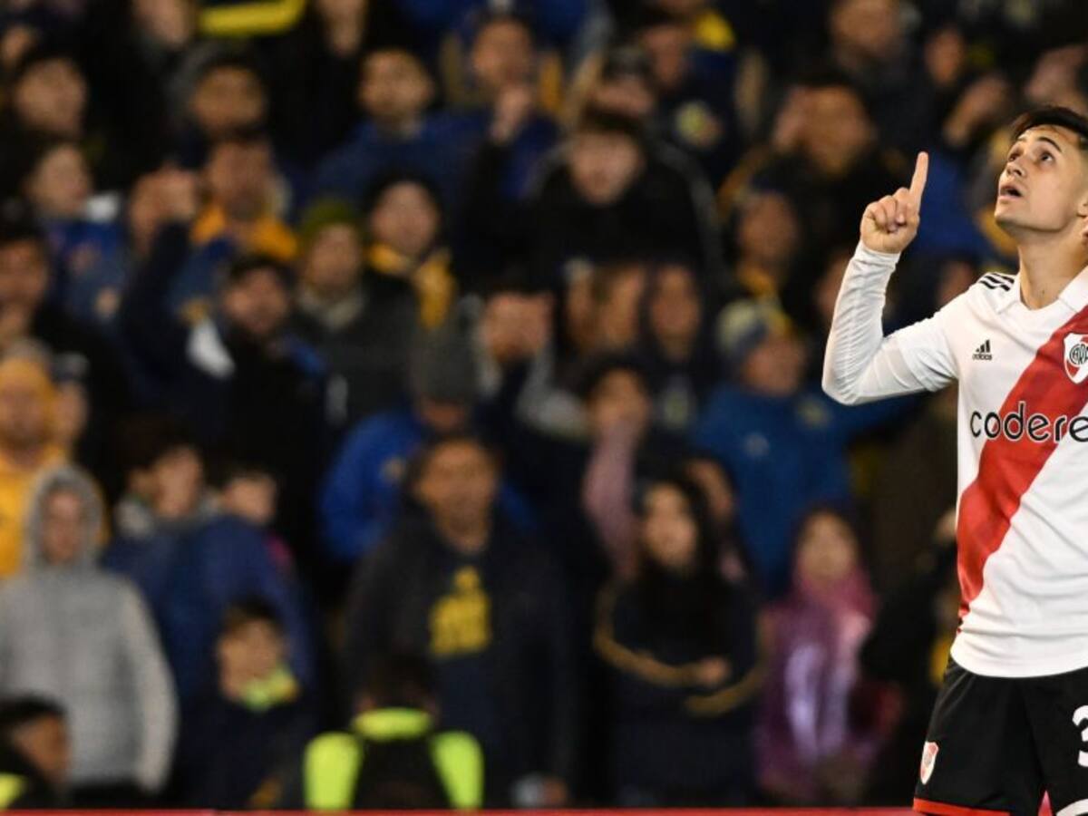 Pablo Solari anotó un doblete en agónico empate de River Plate ante Rosario Central