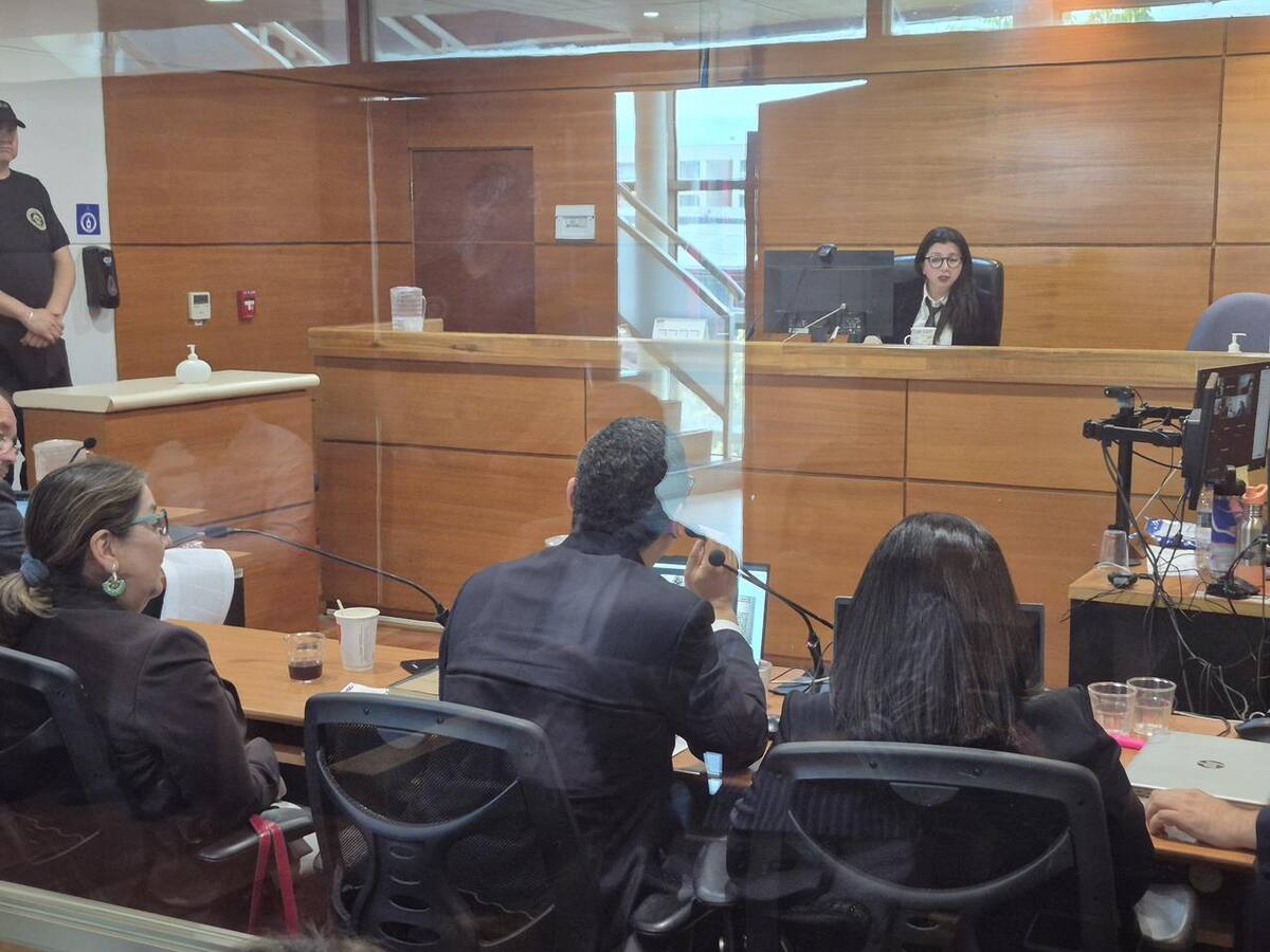 Prisión preventiva para dos abogadas acusadas de integrar red de corrupción en sistema judicial de Los Ángeles