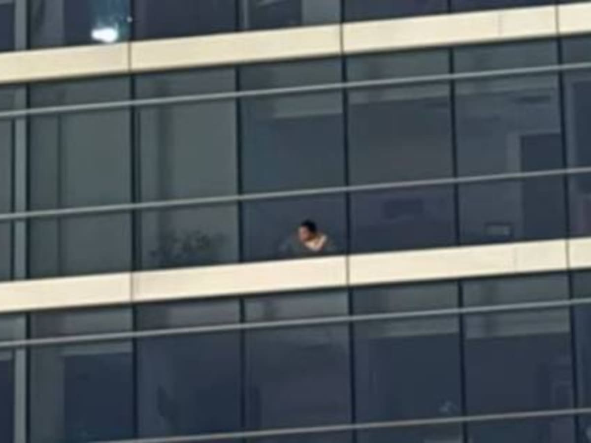 “Lo estaban buscando para matarlo”: esposa de oficial PDI que se parapetó en Las Condes reveló detalles del incidente