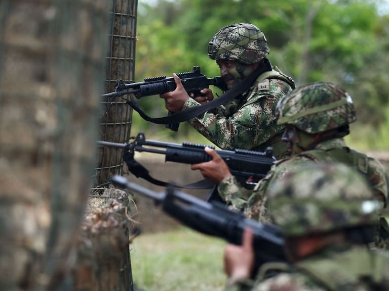 Militares de Colombia participan en ejercicios de la OTAN en Tolemaida