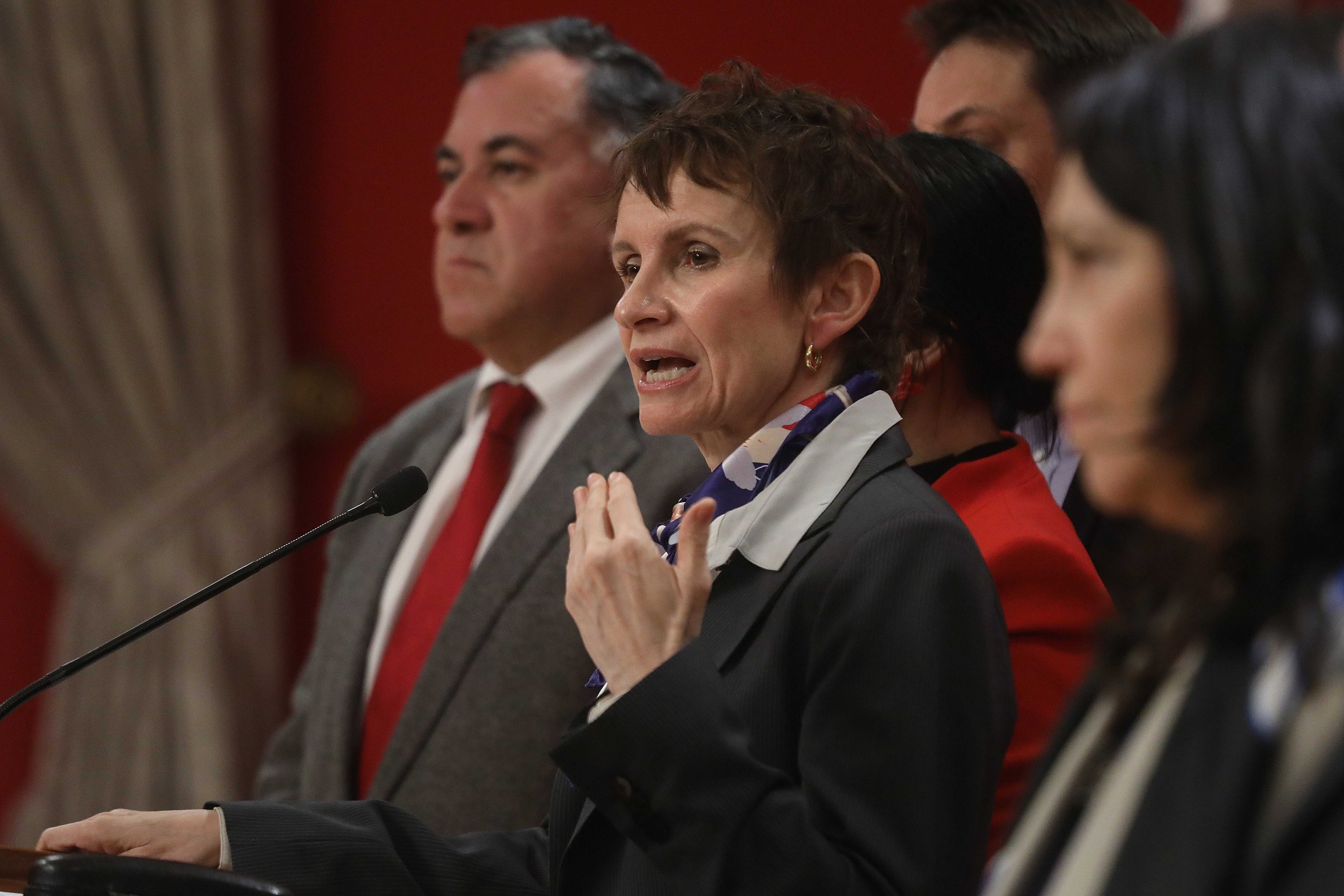 Ministra Tohá confirma culpabilidad de bombero detenido por incendio en Valparaíso: “hay evidencia contundente”