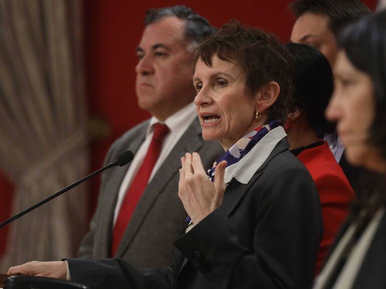 Ministra Tohá confirma culpabilidad de bombero detenido por incendio en Valparaíso: “hay evidencia contundente”