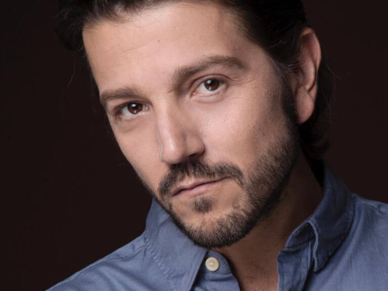 Diego Luna recibirá el Premio de Honor en los Platino