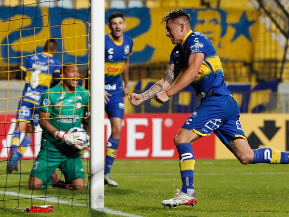 Everton superó con lo justo a Ayacucho en Viña y se sigue ilusionando en la Copa Sudamericana