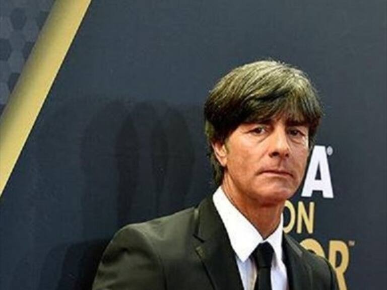 El cochino gesto del entrenador de Alemania en su debut en la Eurocopa