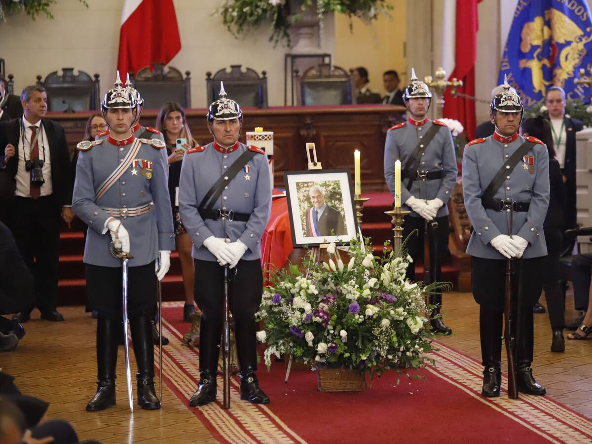 Funeral de Sebastián Piñera: Cuál es el origen y qué significa la Cruz Apóstol Santiago, que se entregará al expresidente