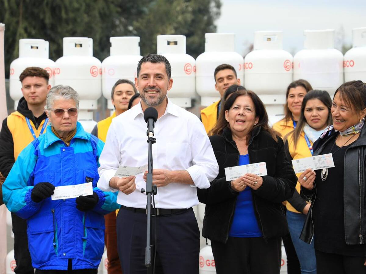 Municipalidad de La Florida por alza de bencinas: adelanta compra de 200 mil tickets de gas y blinda servicios