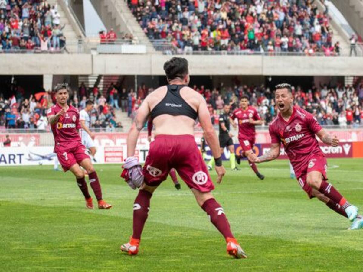 Deportes La Serena derrota a Unión La Calera, toma aire en la batalla por no descender y aseguró a la U en Primera División
