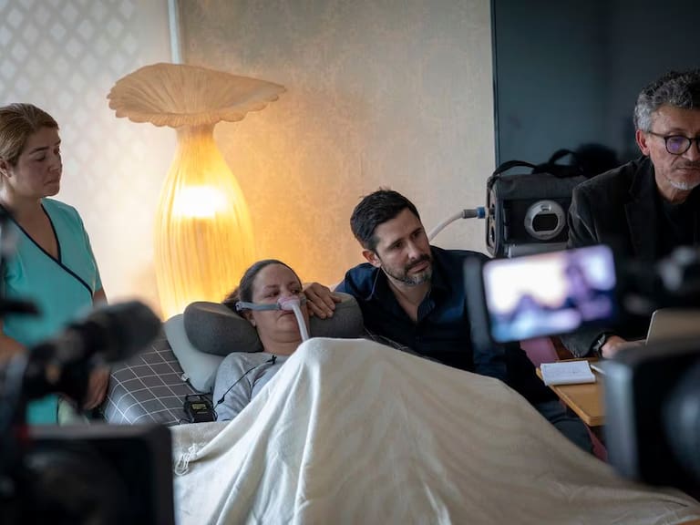 Paola Roldán Espinosa de 42 años durante una de las audiencias sobre su demanda por eutanasia ante la Corte Constitucional de Ecuador.