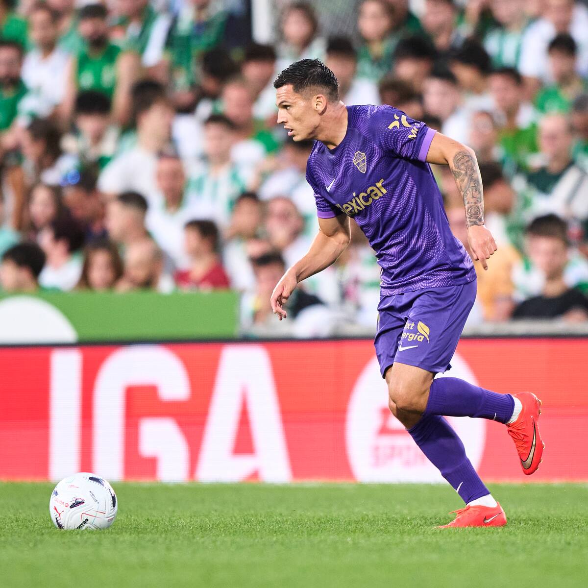 “Elche es un equipo que le queda chico a Cepeda”: hincha chileno en España pide más minutos para el volante nacional