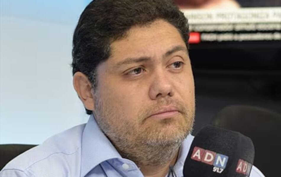 ADN | Alberto Larraín