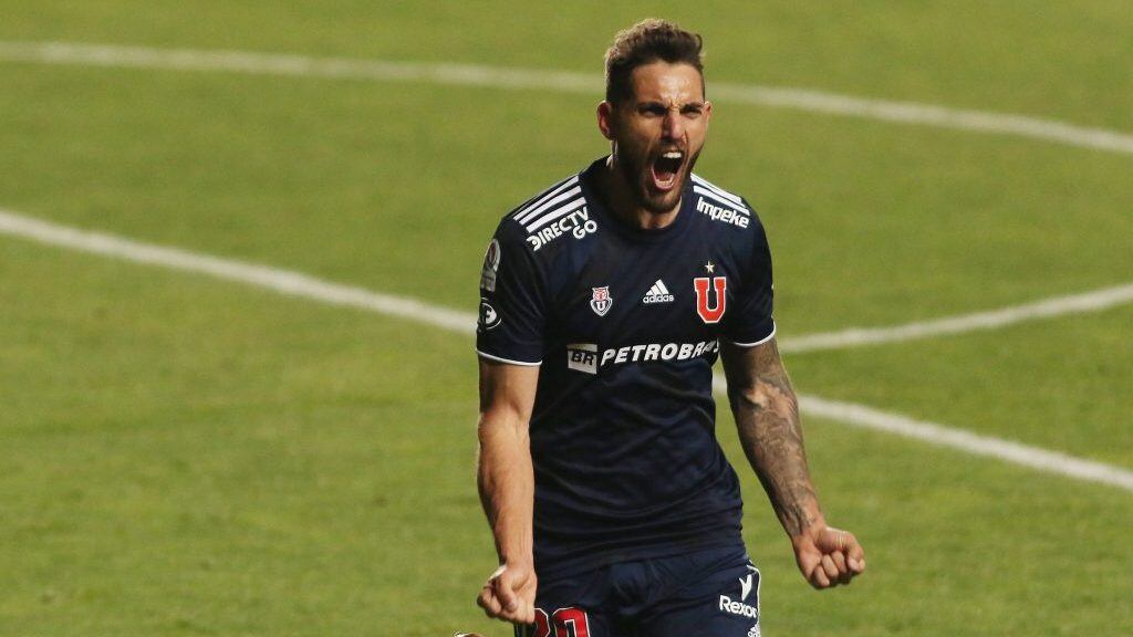 20 DE JULIO DE 2021/RANCAGUAJoaquin Larrivey en festejo de su gol y el 2-0, durante el partido por el Campeonato Nacional AFP PlanVital 2021, entre Universidad de Chile y Deportes Melipilla, disputado en el Estadio El Teniente.
FOTO: Marco Muga/AGENCIAUNO