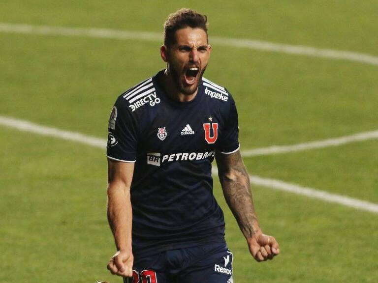 20 DE JULIO DE 2021/RANCAGUAJoaquin Larrivey en festejo de su gol y el 2-0, durante el partido por el Campeonato Nacional AFP PlanVital 2021, entre Universidad de Chile y Deportes Melipilla, disputado en el Estadio El Teniente.
FOTO: Marco Muga/AGENCIAUNO