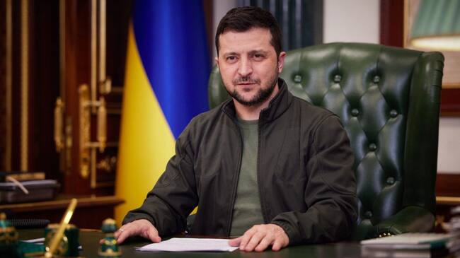 KYIV, UKRAINE - MARCH 17: (---EDITORIAL USE ONLY â MANDATORY CREDIT - "UKRAINIAN PRESIDENCY / HANDOUT" - NO MARKETING NO ADVERTISING CAMPAIGNS - DISTRIBUTED AS A SERVICE TO CLIENTS----) Ukrainian President Volodymyr Zelenskyy makes a speech on evaluation the 22nd day of the Russia-Ukraine war during virtually addressing in Kyiv, Ukraine on March 17, 2022. (Photo by Ukrainian Presidency / Handout/Anadolu Agency via Getty Images)