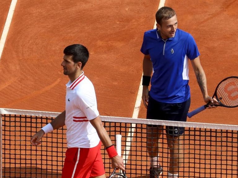 ¡Sorpresa en Montecarlo! Daniel Evans dio el batacazo en los octavos de final y eliminó a Novak Djokovic