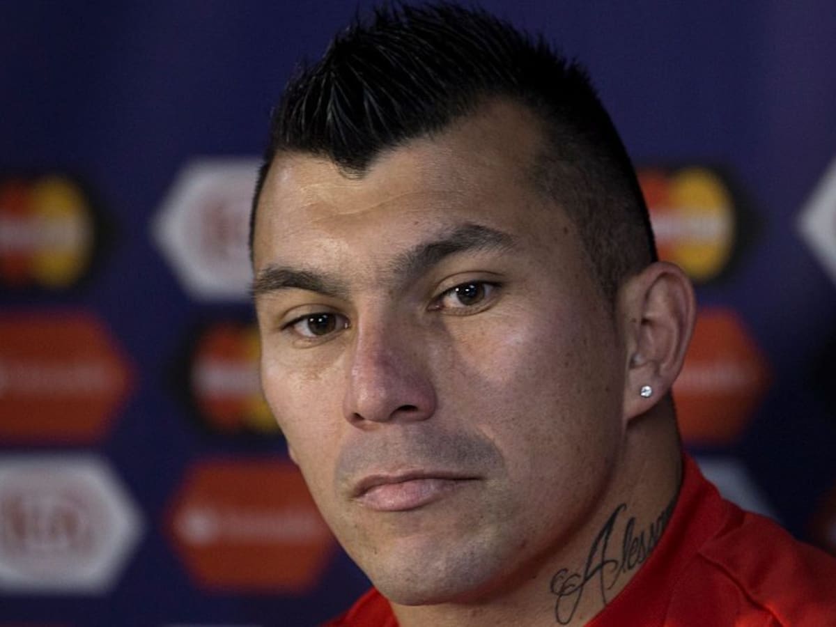 Gary Medel aseguró que jamás jugaría en la U o en Colo Colo