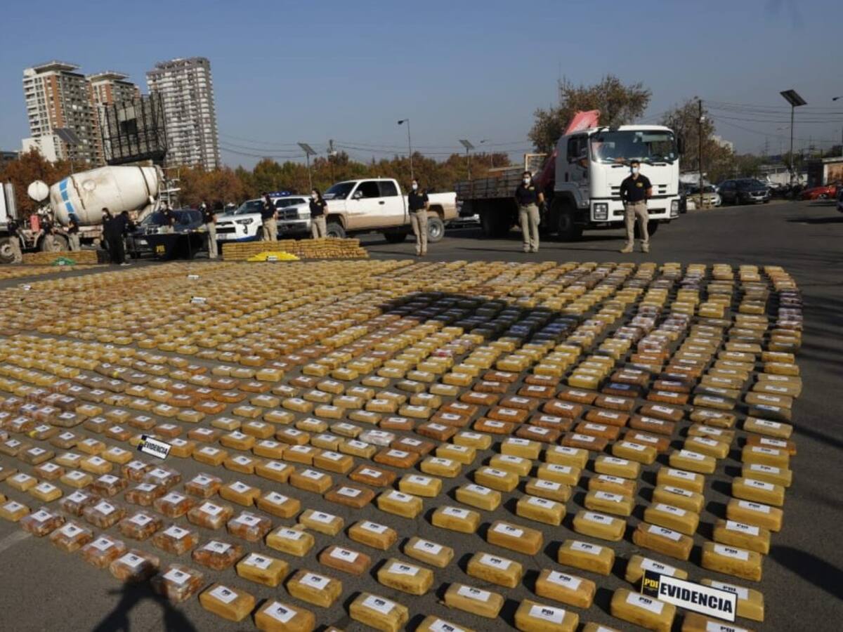 La PDI descubrió tres toneladas de droga dentro de un camión betonero