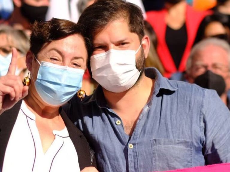 Beatriz Sánchez - Gabriel Boric - embajadora