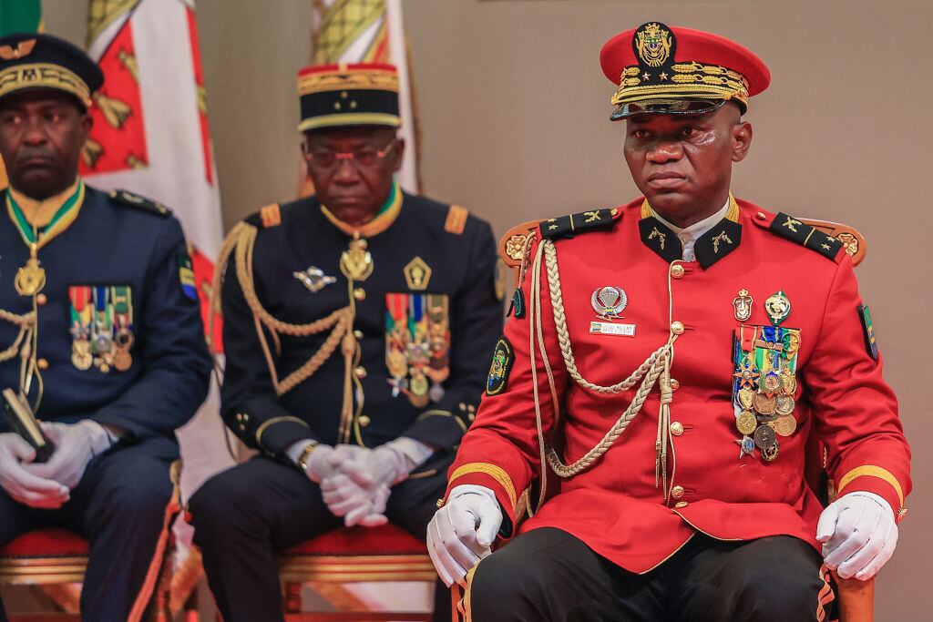 El general Brice Oligui Nguema asume como el presidente de Gabón