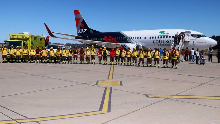 Presidente Boric inicia gira en la Región del Biobío: presentó recursos aéreos para combatir incendios forestales