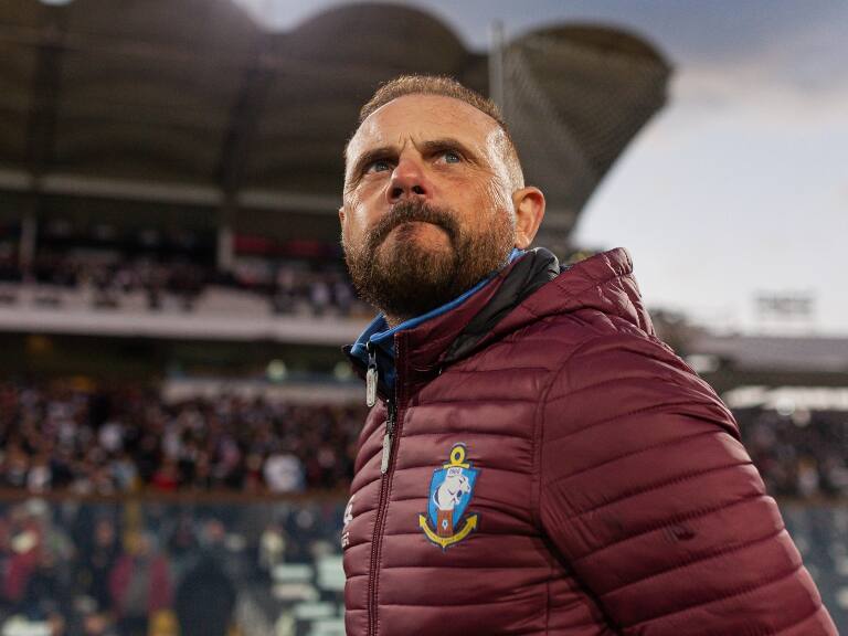 La crítica de Javier Torrente a la regla del sub 20 en el fútbol chileno: "Muchos jugadores de 22 y 23 años han sido dejados de lado por esto"