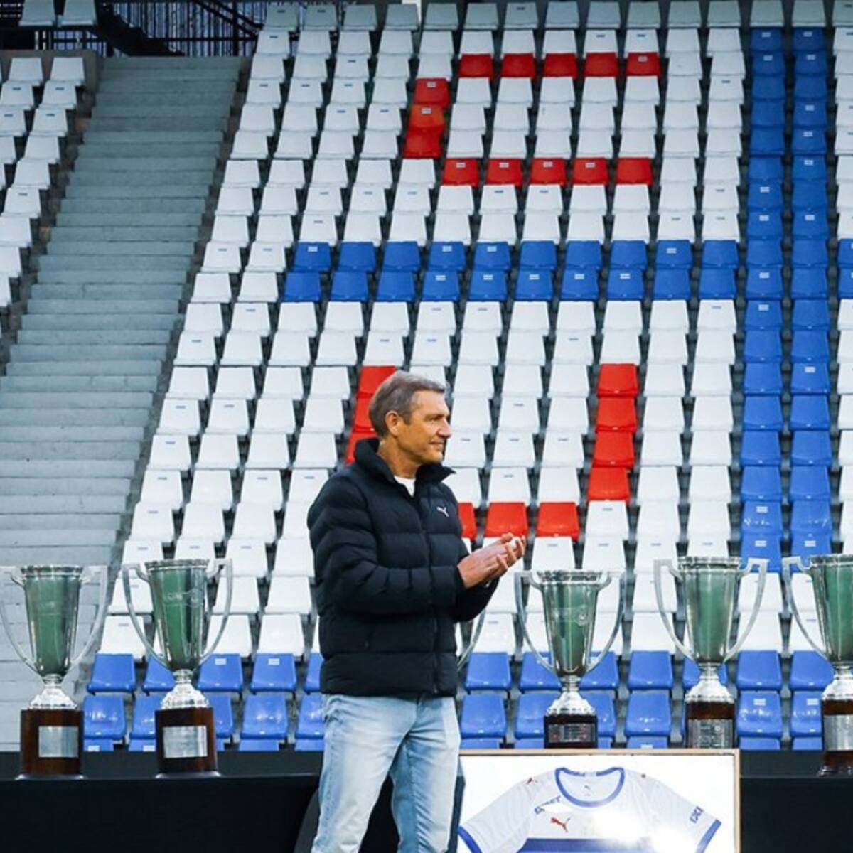 La UC inicia la búsqueda del sucesor de Buljubasich: ya hay un nombre descartado en Cruzados