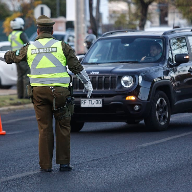 Este lunes 4 de mayo vuelve la restricción vehicular en Santiago: estos son los autos que no podrán circular