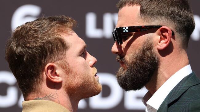 Canelo Álvarez se peleó con Caleb Plant en la presentación oficial de su pelea