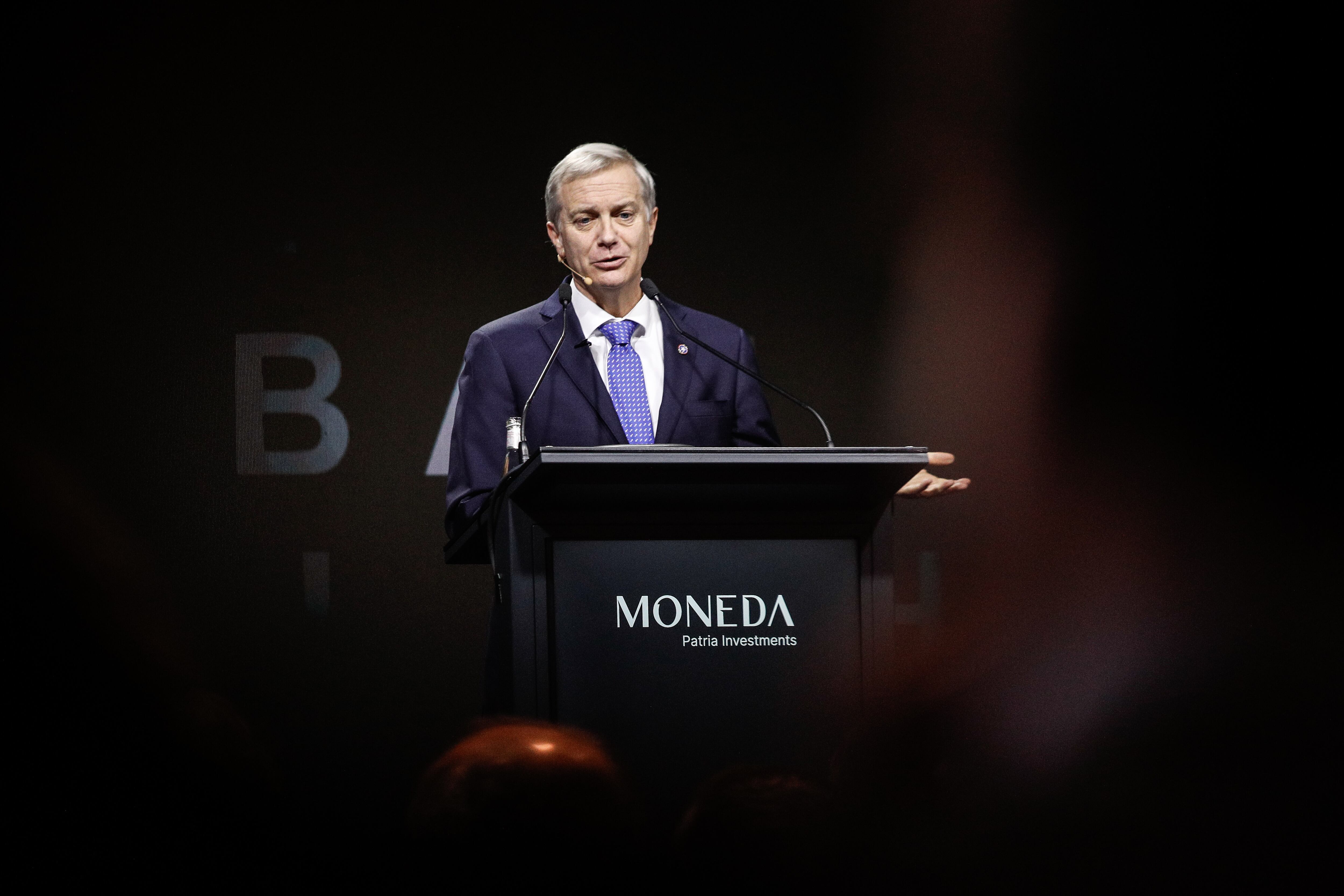 12 DE AGOSTO DE 2025 / SANTIAGO
El Candidato del Partido Republicano José Antonio Kast realiza su intervención en el XXI seminario internacional de inversiones, organizado por Moneda Patria Investments en Hotel W
FOTO: DIEGO MARTIN / AGENCIAUNO